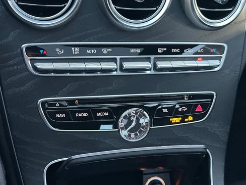 Used 2018 Mercedes-Benz C 300 Sedan w/ Premium Package image 18