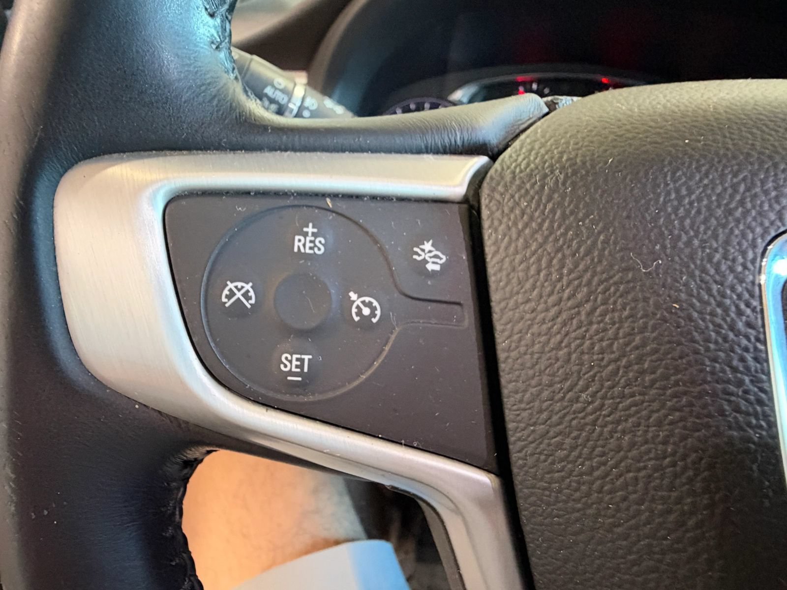 Used 2017 GMC Acadia SLT AWD/4WD image 22