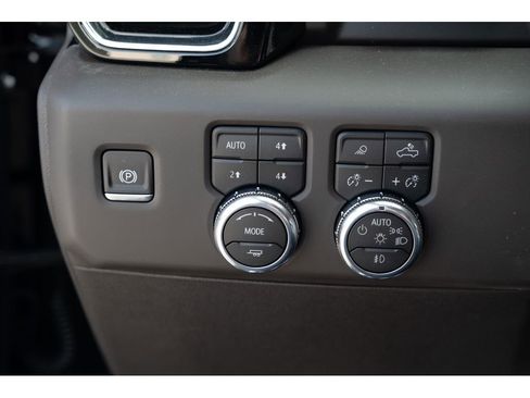 New 2026 GMC Sierra 1500 Denali AWD/4WD image 31