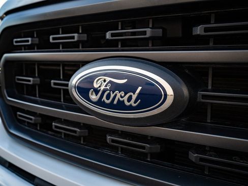 Used 2023 Ford F150 XLT w/ Equipment Group 302A High image 3