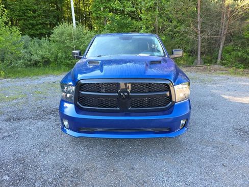 Used 2019 RAM 1500 Express w/ Wheel & Sound Group AWD/4WD image 9