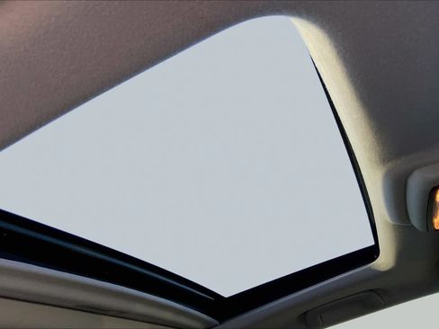 Used 2021 Toyota 4Runner SR5 Premium w/ Moonroof Package RWD image 11