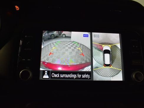 Used 2024 Nissan Kicks SR w/ SR Premium Package FWD image 23