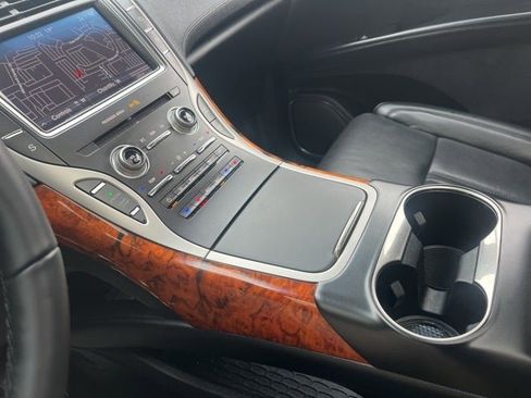 Used 2019 Lincoln Nautilus Reserve image 34