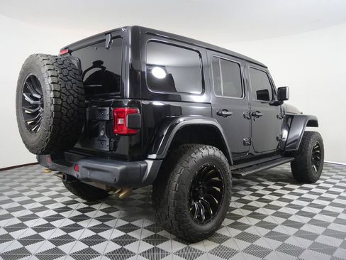 Used 2021 Jeep Wrangler Unlimited Rubicon w/ Trailer Tow Package AWD/4WD image 3