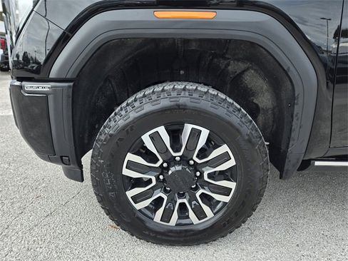 New 2026 GMC Sierra 2500 Denali Ultimate image 4