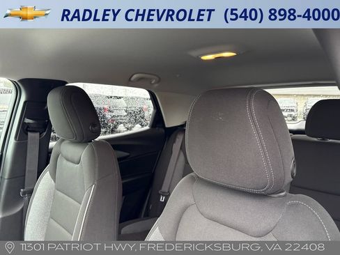Certified 2025 Chevrolet TrailBlazer LT w/ Driver Confidence Package AWD/4WD image 2