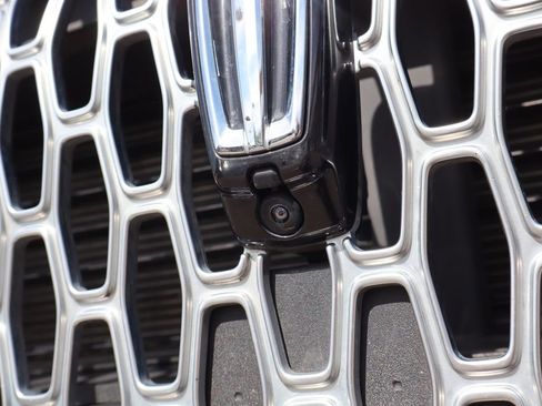 Used 2023 Lincoln Corsair AWD w/ Equipment Group 101A image 8