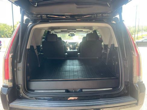Used 2015 Cadillac Escalade Premium AWD/4WD image 26
