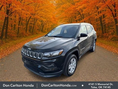 Used 2022 Jeep Compass Latitude w/ Convenience Group image 3