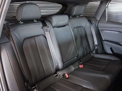 Used 2024 Audi Q4 e-tron Premium Plus w/ Premium Plus image 11