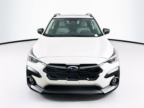 Used 2024 Subaru Crosstrek 2.0i Premium image 2