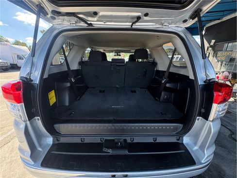 Used 2011 Toyota 4Runner SR5 image 24