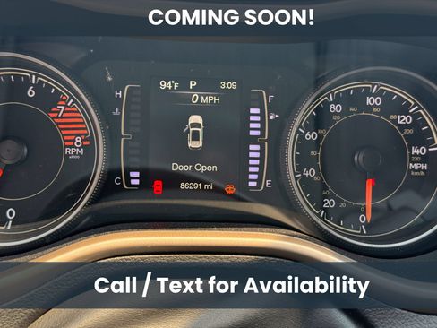 Used 2018 Jeep Cherokee Latitude w/ Altitude Package AWD/4WD image 7