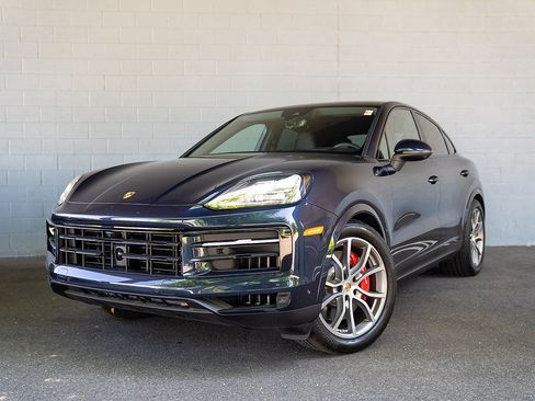 Certified 2026 Porsche Cayenne S AWD/4WD image 1