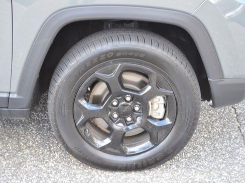 Used 2023 Jeep Compass Trailhawk image 10