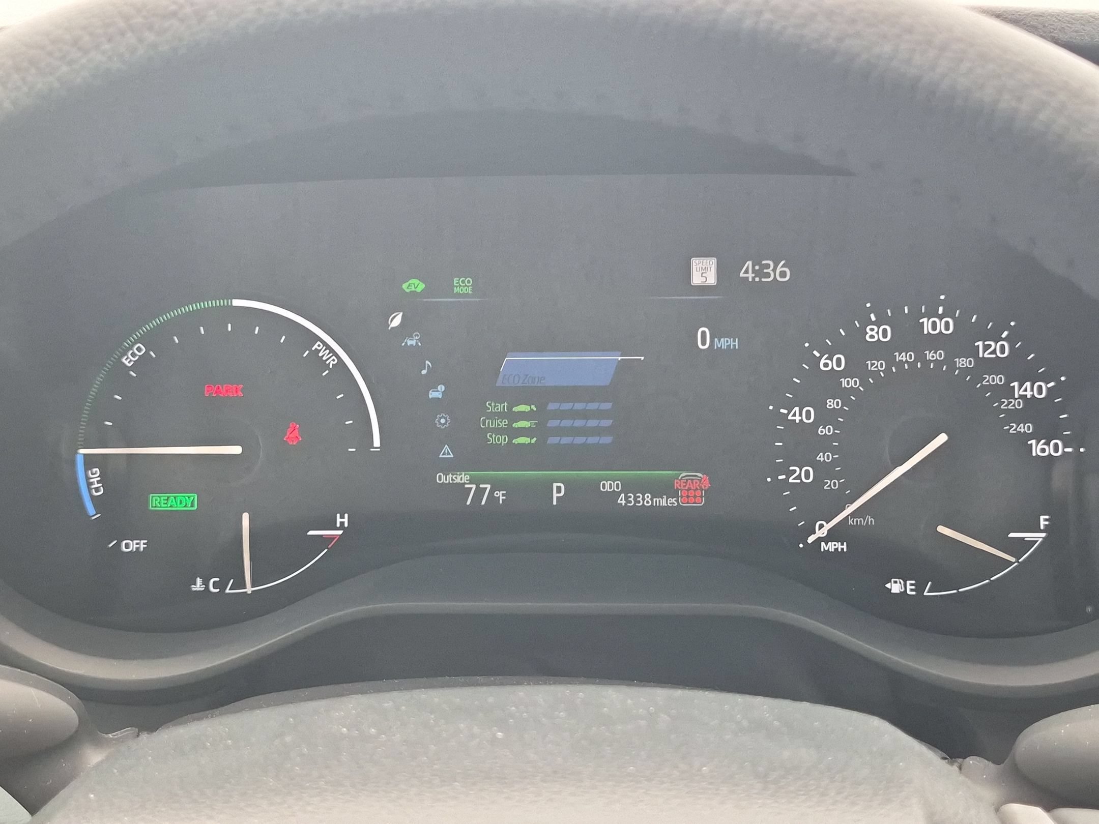 Used 2026 Toyota Sienna XLE FWD image 23