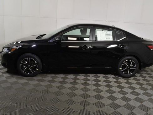 New 2025 Nissan Sentra SV image 4