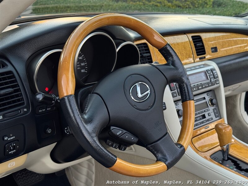 Used 2002 Lexus SC 430 Convertible RWD image 37