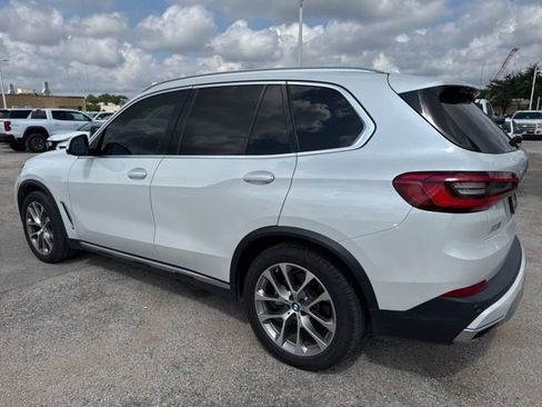 Used 2019 BMW X5 xDrive40i w/ Executive Package AWD/4WD image 3