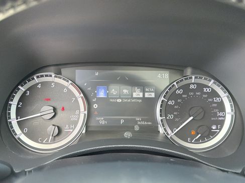 Used 2023 Toyota Highlander XLE FWD image 28