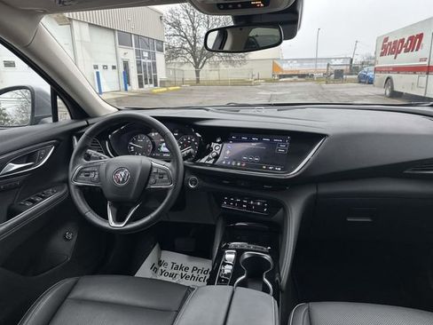Used 2023 Buick Envision Essence image 32