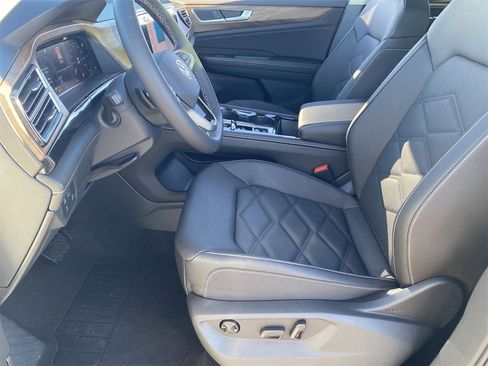 New 2026 Volkswagen Atlas SE image 15