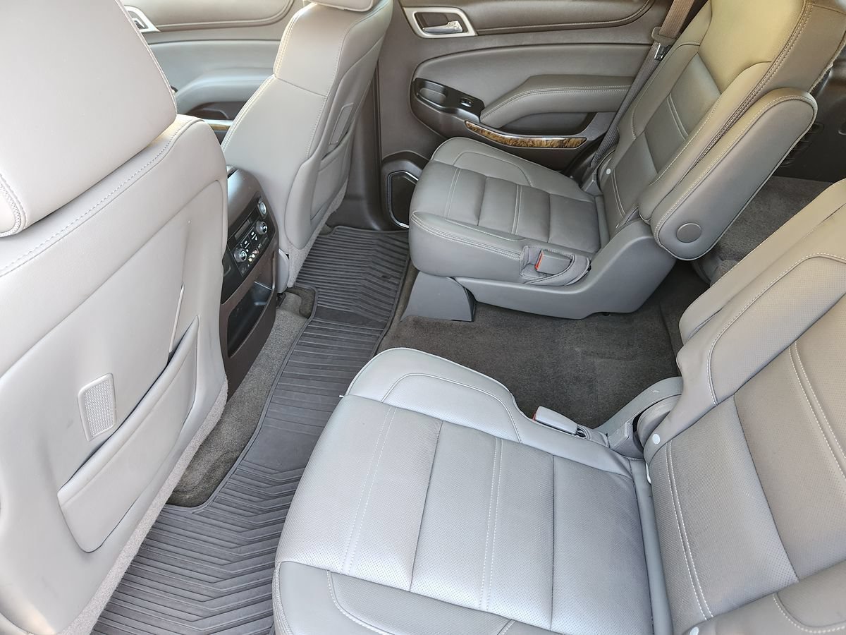 Used 2015 GMC Yukon Denali w/ Premium Package AWD/4WD image 51