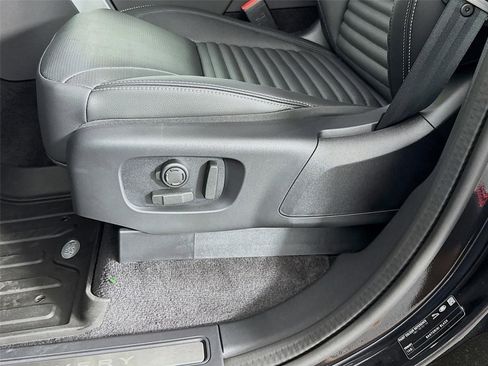 New 2026 Land Rover Discovery S AWD/4WD image 22