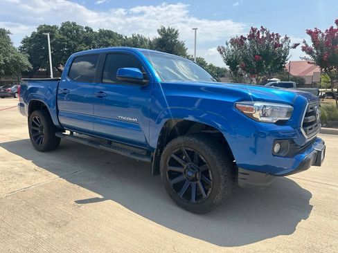 Used 2016 Toyota Tacoma SR5 w/ Towing Package RWD image 8