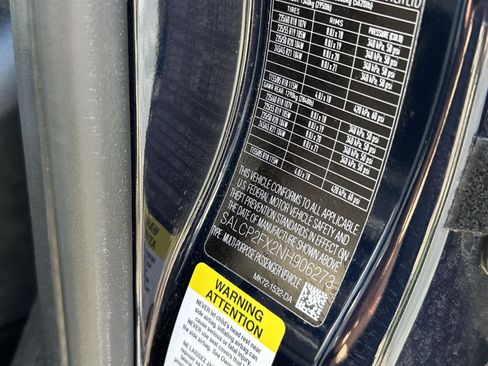 Used 2022 Land Rover Discovery Sport SE image 31