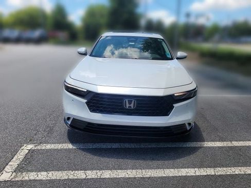 Used 2023 Honda Accord EX-L image 3