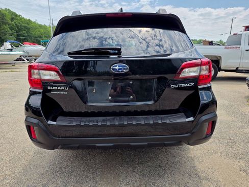 Used 2019 Subaru Outback 2.5i Premium AWD/4WD image 10