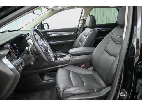 Used 2019 Cadillac XT5 Luxury FWD image 35