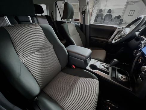 Used 2024 Toyota 4Runner SR5 image 31