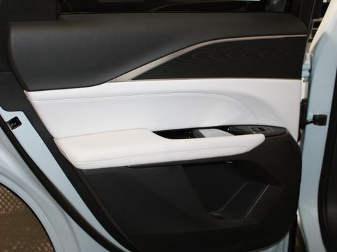 New 2026 Cadillac Lyriq Sport image 12