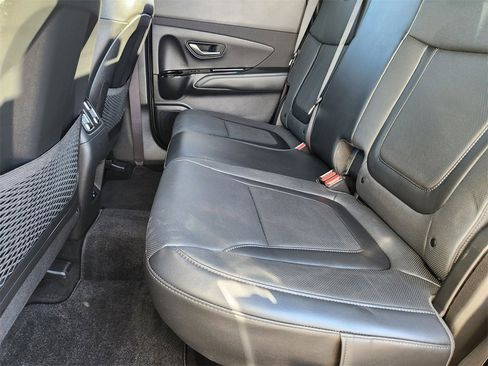 Used 2024 Hyundai Santa Cruz Limited image 9