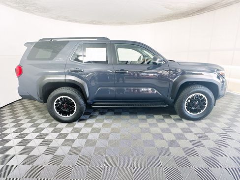 Used 2026 Toyota 4Runner TRD Off-Road Premium AWD/4WD image 2