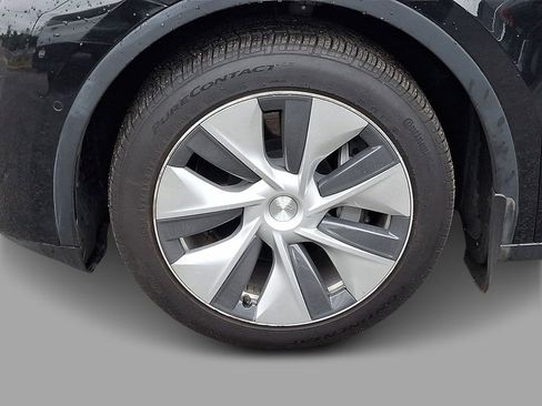 Used 2023 Tesla Model Y Long Range AWD/4WD image 8