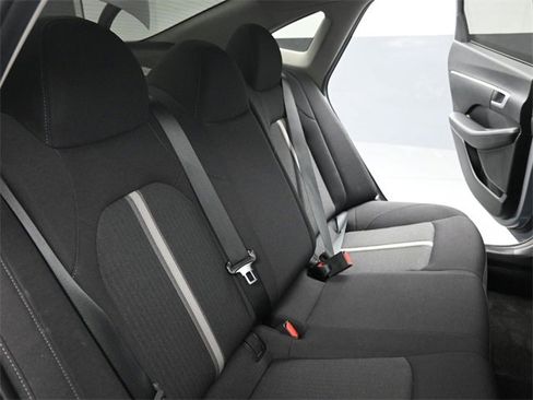 Used 2025 Hyundai Sonata SE image 22