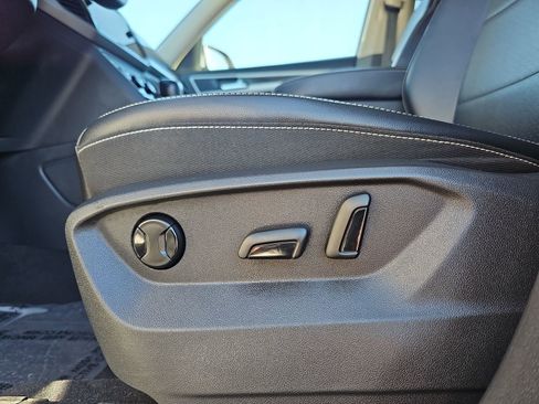 Used 2022 Volkswagen Atlas SE image 32