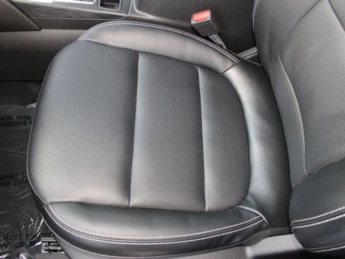 Used 2023 Ford Escape Platinum image 14