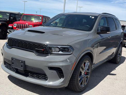 Used 2024 Dodge Durango R/T AWD/4WD image 2