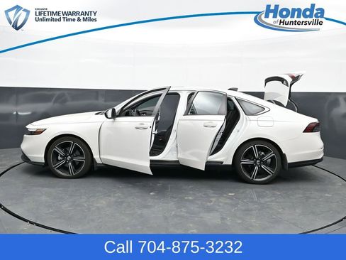 Used 2023 Honda Accord Sport image 31