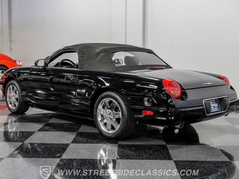 Used 2002 Ford Thunderbird image 20
