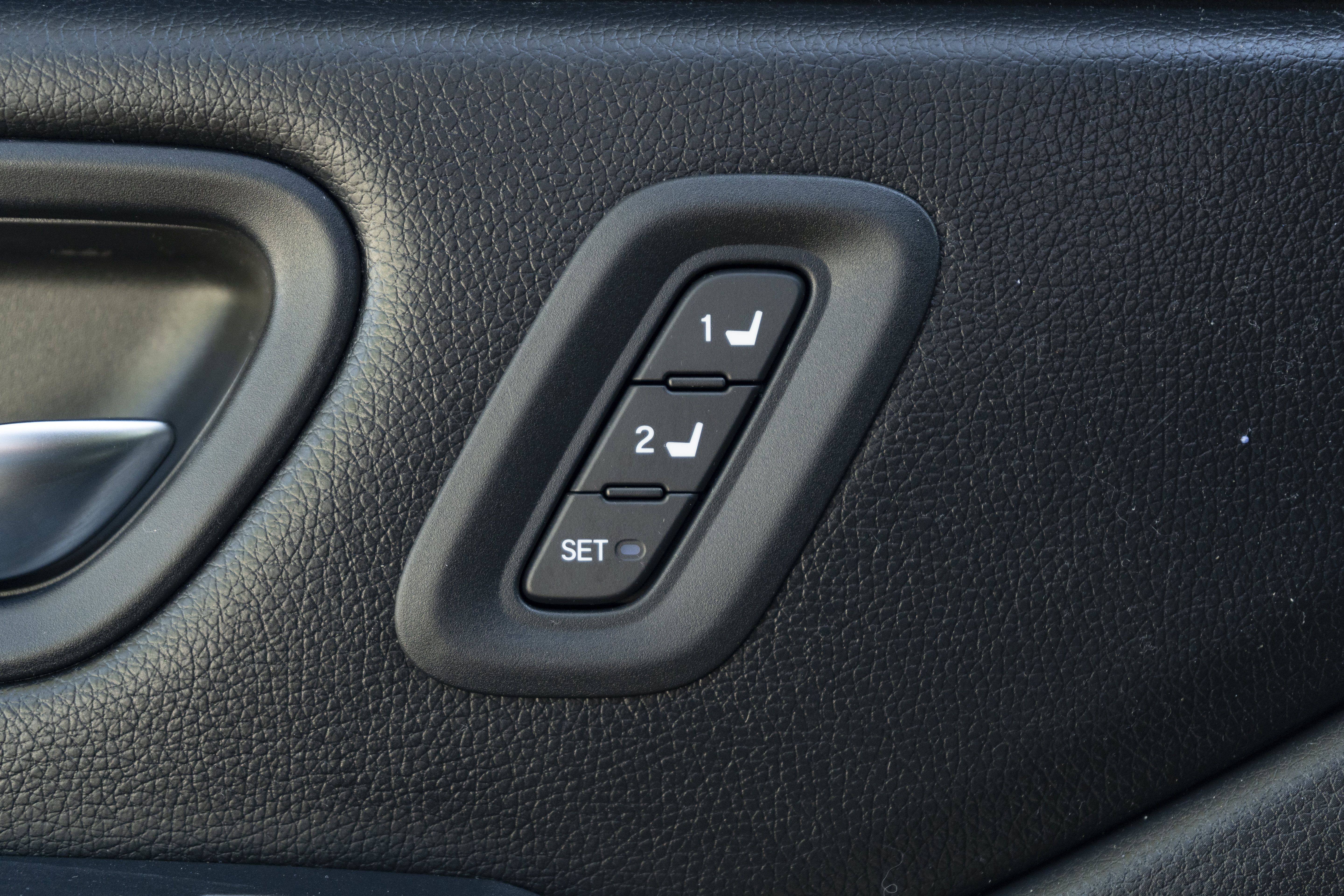 Certified 2023 Honda Pilot Touring image 39