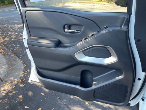 New 2026 Nissan Frontier SV w/ SV Convenience Package image 40