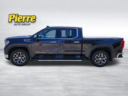 Used 2022 GMC Sierra 1500 SLT w/ SLT Premium Plus Package AWD/4WD image 3