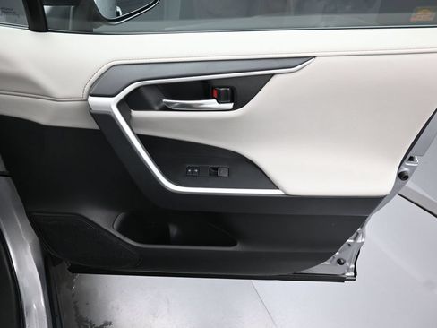 Certified 2023 Toyota RAV4 Limited AWD/4WD image 39