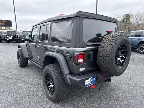 Used 2022 Jeep Wrangler Unlimited Rubicon image 5